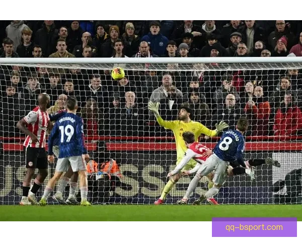 延森在布伦特福德比赛中手榴弹界外球威胁极大展现战术创新