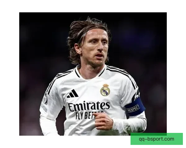 皇马正式宣布莫德里奇留队并担任队长 短期内无转会计划